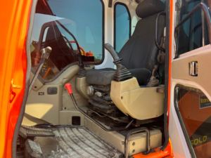 VENTE FLASH - Excavatrice sur chenilles DOOSAN DH80 d'occasion - Excavatrice hydraulique DOOSAN 80 de 8 tonnes d'occasion pour travaux de construction - Product Image 6