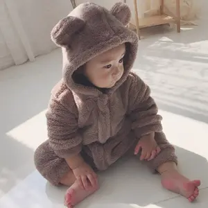 Ivy70133B春の新年綿の女の赤ちゃんプリントロンパースジャンプスーツ帽子子供かわいいクマの服