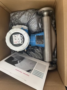 NOUVEAU Débitmètre massique Coriolis E+H 83F80-AD2SAAAAABAA pour la mesure du débit d'eau, d'huile et d'air en stock - Product Image 6