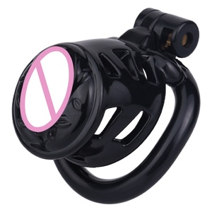 อุปกรณ์รัดอวัยวะเพศชาย FRRK-271 ทำจากเรซิน ABS พร้อมท่อโลหะ/ซิลิโคน สำหรับการใช้งานแบบสวมใส่  ใช้สำหรับการควบคุมการสำเร็จความใคร่  สำหรับผู้ชายที่ต้องการการเล่นแบบ BDSM - Product Image 4