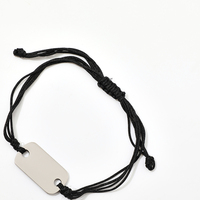 Bracelet pour homme en acier inoxydable noir avec cordon, barre d'identification rectangulaire argentée, multi-brins, ajustable avec nœud coulissant, idéal pour les fêtes, cadeau minimaliste