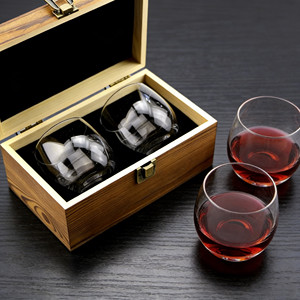 Pierres à whisky naturelles, accessoires de bar écologiques dans une boîte en bois avec <span class=keywords><strong>sous</strong></span>-verres <span class=keywords><strong>pour</strong></span> le refroidissement du vin rouge/blanc et du whisky - Product Image 1