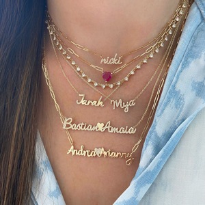 Collar con Colgante de Diamante con Nombre, Cadena de Plata de Ley 925, Pequeño Tesoro con Certificado CE, Regalo para Mujeres y Niñas - Product Image 1