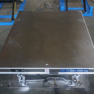 吊り上げ高さ1m ~ 6mモバイル電気シザーリフトトウ車輪付きトラクター付き - Product Image 4