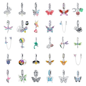 Bijoux personnalisés en usine, fabrication de bijoux en argent 925, breloques papillon luciole, pendentif plaqué or, compatible avec les bracelets originaux, tendance <span class=keywords><strong>TikTok</strong></span> - Product Image 6