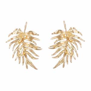 Pendientes de mujer de hoja de Betel de aleación creativa única de lujo ligero exagerado - Product Image 6