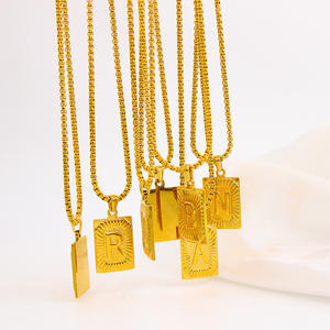 Nuovo alla moda A A A Z parola lettera placcato oro in acciaio inox cubano A catena di forma quadrata collana pendente per donna uomo - Product Image 3