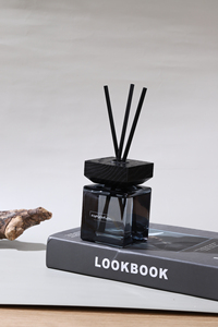 Diffusore di Reed in bergamotto personalizzabile elegante bottiglia di vetro fragranza <span class=keywords><strong>per</strong></span> matrimonio benvenuto ospiti forte profumo regalo <span class=keywords><strong>per</strong></span> la <span class=keywords><strong>casa</strong></span> privata - Product Image 2