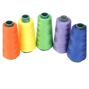 Fil à coudre en polyester durable pour machine à coudre à grande vitesse, utilisation sur lit plat - Product Image 1