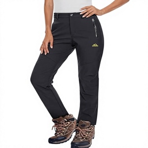 Pantalon de ski imperméable noir pour femme avec poches zippées et technologie Gore-Tex pour les activités de neige en plein air - Product Image 1