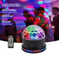 Projecteur de Scène Portable Rechargeable en Plastique+ABS 8W RGB RGBW avec Télécommande pour Fêtes, DJ, KTV et Bars - Vente en Gros