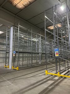 Heavy Duty High Strength Industrial Steel Pallet Rack Shelving System Multi-Level Design <b>Galvanized</b> Surface Anti-Rust Corrosion - Product Image 2