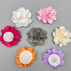 Flor de tela moldeada de 8.5cm estilo coreano para accesorios de cabello, ropa, manualidades y bricolaje. - Product Image 2