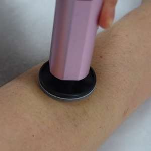 Épilateur 3-en-1 en métal et cristal, anti-callosités, polisseur d'ongles, étanche IPX4, fonctionnement en anglais - Soins personnels à domicile - Product Image 5