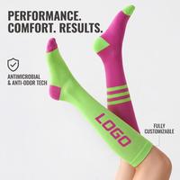 Chaussettes de compression graduée personnalisées avec logo, vente en gros d'usine, chaussettes longues de sport respirantes pour la course et l'athlétisme, chaussettes de sport pour équipes