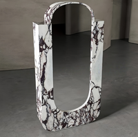 Miroir sur pied en marbre naturel en forme de U, miroir sur pied irrégulier pleine longueur, miroir décoratif de luxe pour la maison