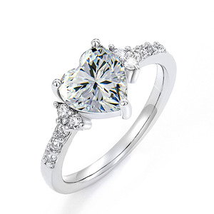 Anello dal Design a Forma di Cuore, Anello Classico da Dito per Donne - Product Image 3