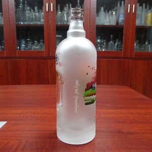 Bon marché Bouteille de <span class=keywords><strong>rhum</strong></span> fantaisie ronde blanche givrée de 500ml <span class=keywords><strong>Rhum</strong></span> <span class=keywords><strong>blanc</strong></span> - Product Image 3