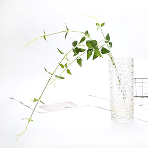 ดอกไม้ประดิษฐ์แบบเถาวัลย์ ดอกคลีมาติสสีเขียว สำหรับตกแต่งผนัง - Product Image 5