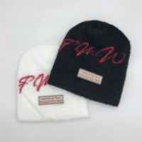 Unisex Winter Beanie Hoed Met Custom Logo Mohair Buiten Geweven Label Stripfiguur Afdrukken Houden Warme Beeldstijl