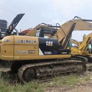 Excavatrice sur chenilles Caterpillar 320D2L d'occasion en bon état, poids opérationnel de 20 tonnes, avec moteur et pompe, à vendre - Product Image 1