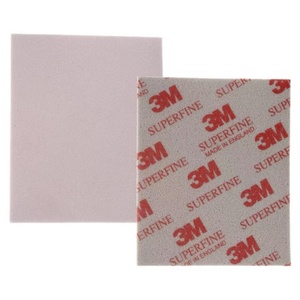 Éponges <span class=keywords><strong>abrasives</strong></span> 3M 02602, rouges, super fines, 5 mm, moyennes, 114x140 mm, pour ponçage humide ou sec - Product Image 2