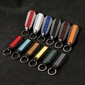Vente en gros de porte-clés de voiture en fibre de carbone avec Alcantara et daim Porte-clés porte-clés ensemble avec boîte-cadeau - Product Image 6