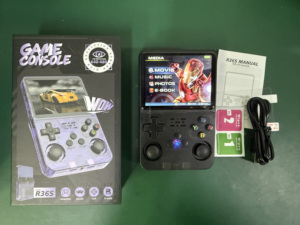 R36S HD Console Portatile Retro Mini con 64GB e 20000 Giochi, Lettore di Videogiochi Classici con Uscita <span class=keywords><strong>TV</strong></span> - Product Image 6