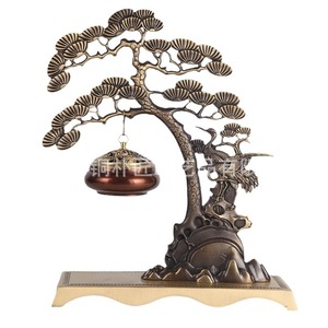 Brûleur d'encens en cuivre pur Tongpu Craftsman, nouveau style chinois, motif pin et grue, brûleur d'encens suspendu pour intérieur, bois de santal et - Product Image 5
