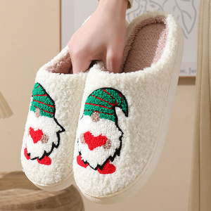 Pantoufles fantaisie en coton pour femmes, collection automne-hiver, motif dessin animé, style Père Noël, duveteuses et tendance - Product Image 3