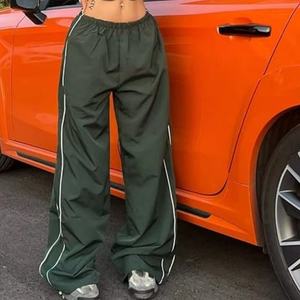 <span class=keywords><strong>Pantaloni</strong></span> Larghi da <span class=keywords><strong>Donna</strong></span> Stile Y2K in Nylon con Stampa Laterale e Logo, Vendita Calda - Product Image 2