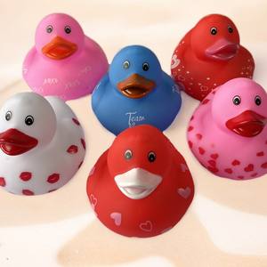 Patrón personalizable <span class=keywords><strong>Patito</strong></span> Baño Juego de agua Juguete <span class=keywords><strong>Serie</strong></span> Squishy para el día de San Valentín Hecho de plástico duradero - Product Image 1