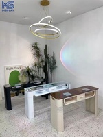 Table de manucure professionnelle au design moderne avec plateau en marbre durable et chaise, idéale pour les salons de beauté, centres commerciaux et ateliers