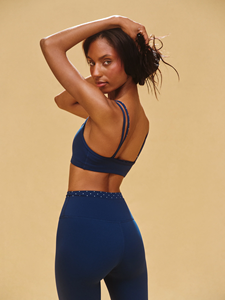 UPF 50+ Women's Contrast Double <b>Layer</b> Sports Bra With Polka Dot Trim Medium Support Seamless Compression Fitness <b>Top</b> - Product Image 4