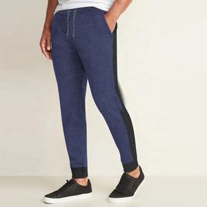 Pantaloni Sportivi da <span class=keywords><strong>Uomo</strong></span> Personalizzati Invernali 2026 Leggeri in Cotone Felpato Elasticizzati per Palestra e Corsa Grigio - Vendita all'Ingrosso - Product Image 3