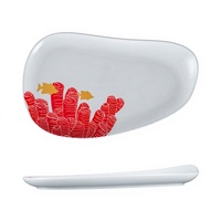 Assiette en porcelaine fine de forme rectangulaire irrégulière unique, motif corail, assiette en céramique blanche pour commande en gros