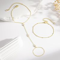 Bracelet tendance en laiton en forme de fleur, style INS, personnalisé, pour femme, cadeau, nouveauté, passe-partout, vente en gros