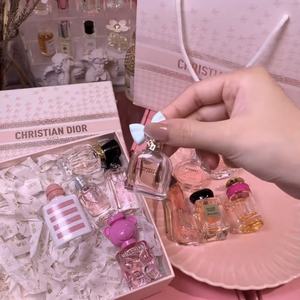 Serie de Mini Perfumes de Lujo, Set de Frascos de 5ml, Fragancia Picante Ecológica de Larga Duración para Mujer, Spray de Viaje en Formato Roll-On - Product Image 4