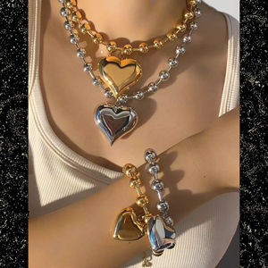 Ensemble collier, boucles d'oreilles et bracelet en or 18 carats plaqué or, nouveau bijou en acier inoxydable trois pièces pour femmes pour mariage - Product Image 2