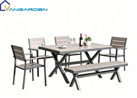 Ensemble table et chaises de jardin d'hôtel en plastique, bois et aluminium, résistant à l'eau et aux UV, couleur teck, style moderne