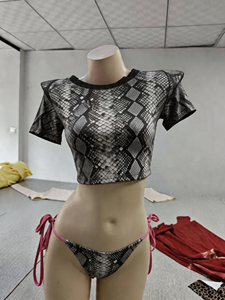 Conjunto de Bikini de Dos Piezas con Estampado de Puntos Y2K 2026 para Mujer, Top Corto y Pantalones Cortos de Verano, Logotipo Personalizado, Traje de Baño para Playa, MOQ Bajo, Pedido de Pequeños Lotes - Product Image 5