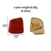 Pendientes de botón geométricos minimalistas de esmalte al por mayor para mujer, aretes retro chapados en oro grueso con esmalte rojo y blanco, regalo de joyería