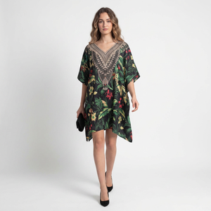 Robe longue tunique kaftan en viscose pour femme, style africain, coupe décontractée, poncho kimono, manches chauve-souris, finition soyeuse, tenue bohème pour la plage et les vacances - Product Image 1