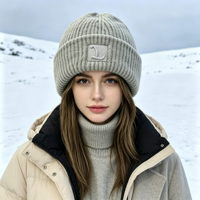 Bonnet tricoté souple pour femme, style coréen, avec cache-oreilles, chaud et décontracté, pour l'hiver et les activités de plein air