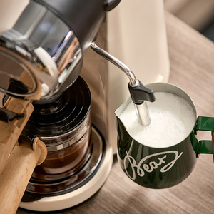 เครื่องชงกาแฟกึ่งอัตโนมัติ Little Bear รุ่น KFJ-A02R2 ถังน้ำ 0.5 ลิตร ใช้งานง่าย เหมาะสำหรับใช้ในบ้านและออฟฟิศ - Product Image 4