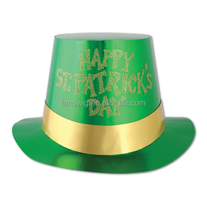 Chapeaux hauts en papier vert Hi-Hat avec impression de lettres personnalisées et cartes en aluminium scintillantes Joyeuse Saint-Patrick - Product Image 1