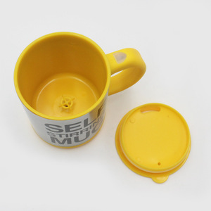Taza de Café Automática Giratoria de Acero Inoxidable de Doble Capa con Diseño Lindo, Estilo Botella, Creativa, para Regreso a Clases - Product Image 1