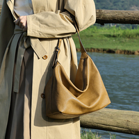 Cuir Véritable Souple Croissant Luxe Discret Épaule Sac à Main pour Femme pour la Ville et l'Usage Quotidien