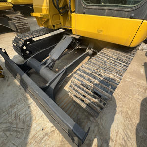 Excavatrice Komatsu PC78US d'occasion, très demandée, conforme EPA CE, poids opérationnel 7,4 tonnes, capacité de la benne 0,4 m³, fabriquée au Japon, modèle chenillé. - Product Image 6