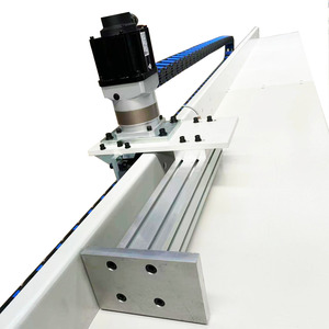 Notre <span class=keywords><strong>scie</strong></span> à onglets à commande numérique prend en charge les coupes obliques, droites <span class=keywords><strong>et</strong></span> transversales, idéale pour les lignes de production de palettes en bois - Product Image 4